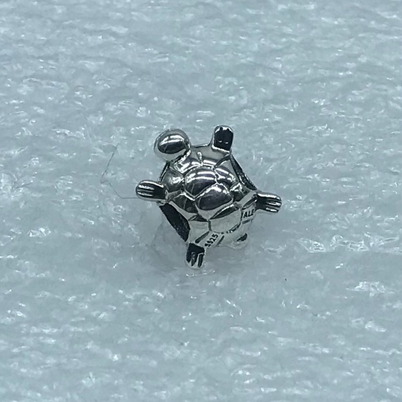 Pandora,”Pave Sea Turtle” Silver Charm (S925 ALE) #791538CZ A96-8 - Picture 3 of 4